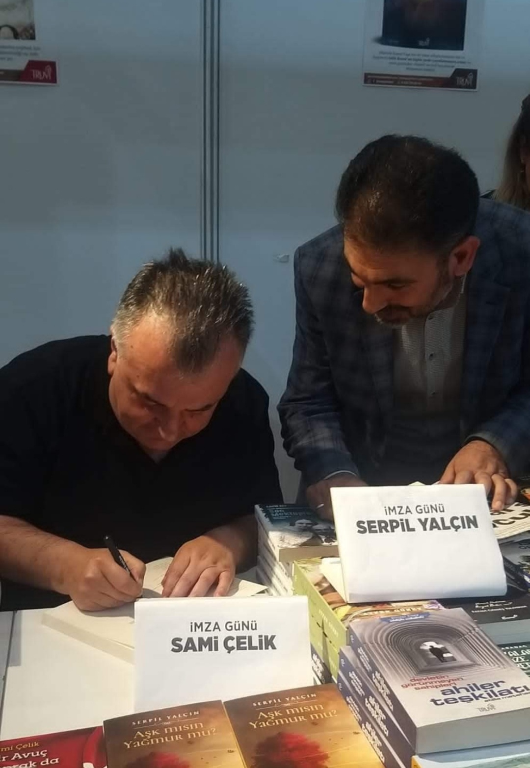 14 / 22 Mayıs 2022 Kocaeli Kitap Fuarı Serpil Yalçın &  Sami Çelik İmza Günü 