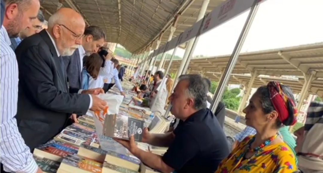 8 / 12 Haziran 2022 - 11. Uluslararası Dergi Fuarındaydık