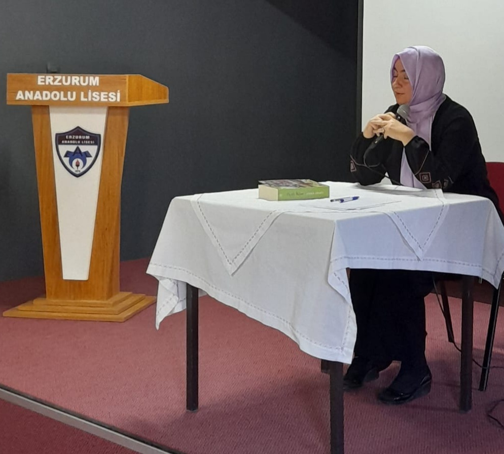 Genel Yayın Yönetmenimiz Yazar Ayfer Güney Konferans Verdi