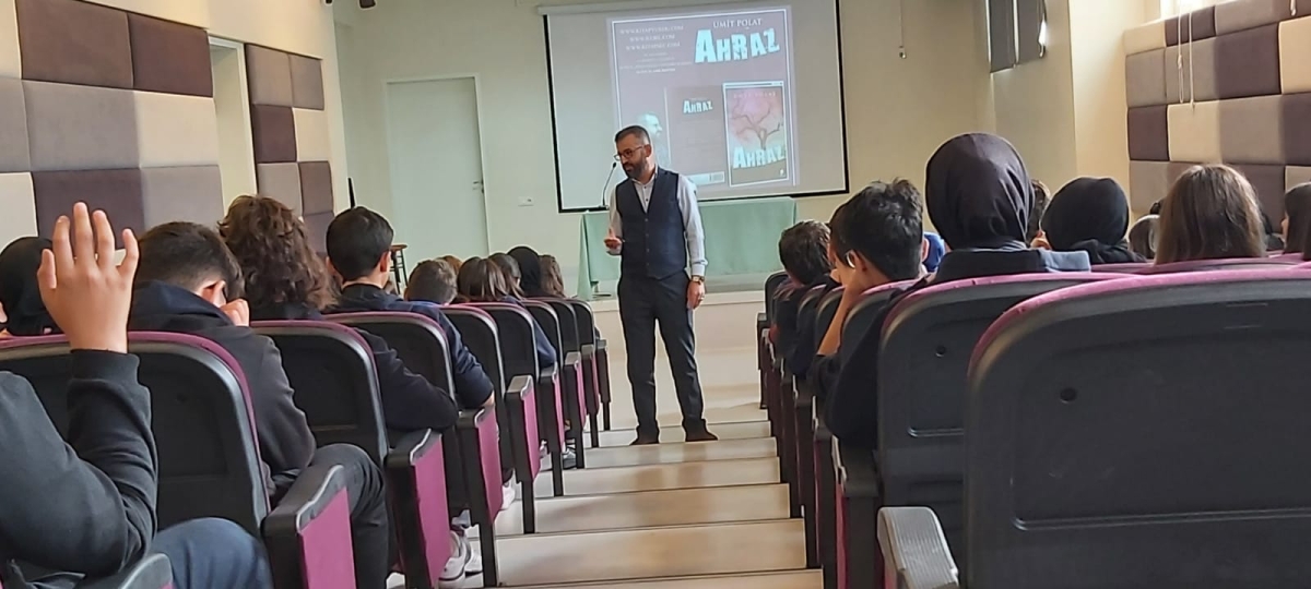 Truva Edebiyat Dergisi Yazı İşleri Müdürü Eğitimci - Yazar Ümit Polat Konferans Verdi