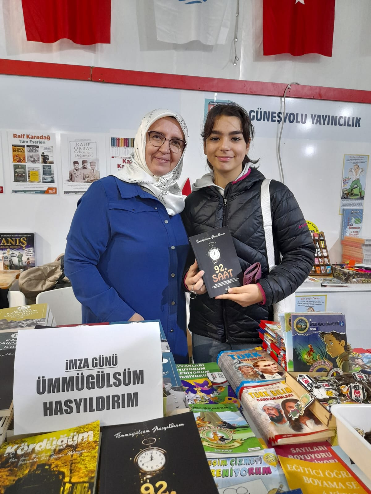 Truva Yayınları ve Truva Edebiyat Dergisi 5. Tuzla Kitap Fuarı İmza Günü- 03 - 04 / Aralık / 2022