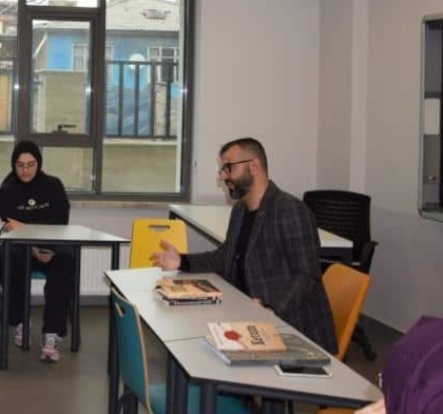 Truva Edebiyat Dergisi Yazı İşleri Müdürümüz Eğitimci-Şair-Yazar Ümit Polat Konya'da Öğrencilerle Buluştu