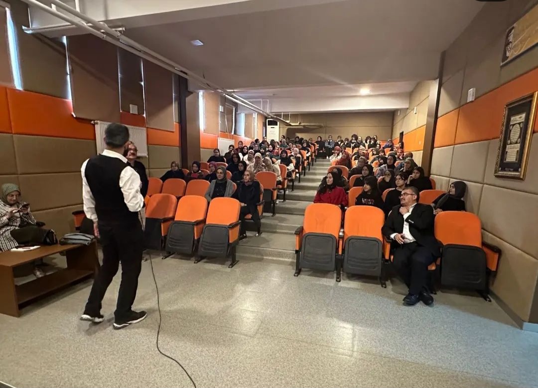 Yazı İşleri Müdürümüz Yazar Ümit Polat Okurlarıyla Buluştu