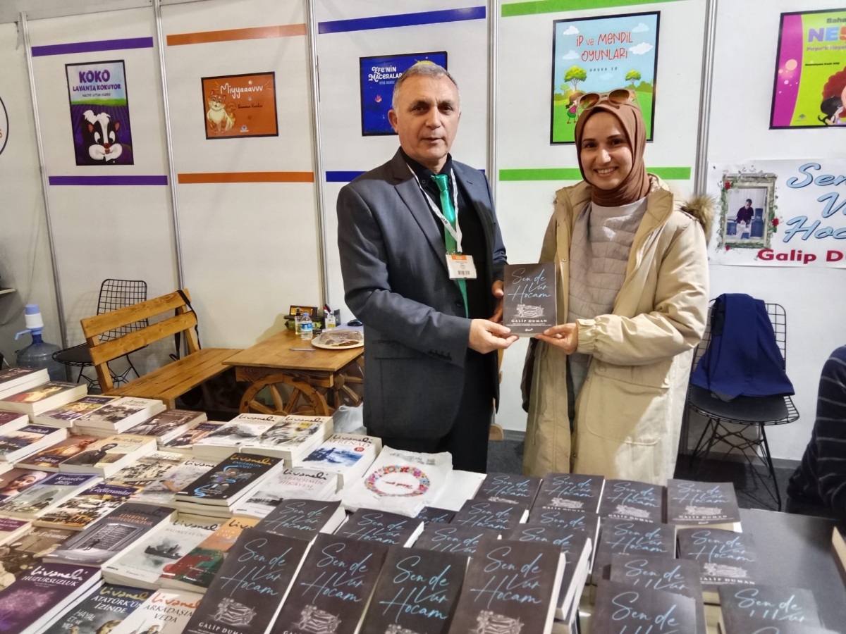 20. Bursa Tüyap Kitap Fuarı 06 Mayıs 2023 TRUVA & MAVİ NEFES YAYINLARI İMZA Günümüz 