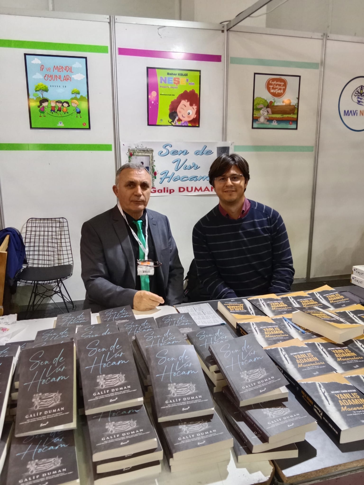 20. Bursa Tüyap Kitap Fuarı 06 Mayıs 2023 TRUVA & MAVİ NEFES YAYINLARI İMZA Günümüz 