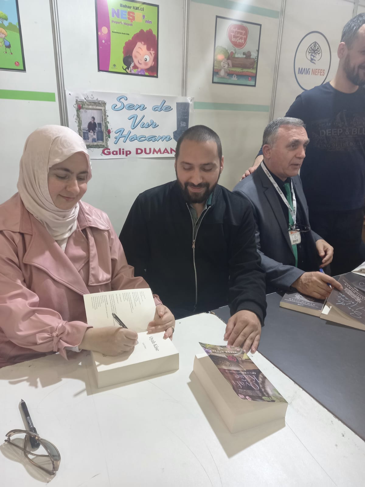 20. Bursa Tüyap Kitap Fuarı 07 Mayıs 2023 -Pazar- TRUVA & MAVİ NEFES YAYINLARI İMZA Günümüz 