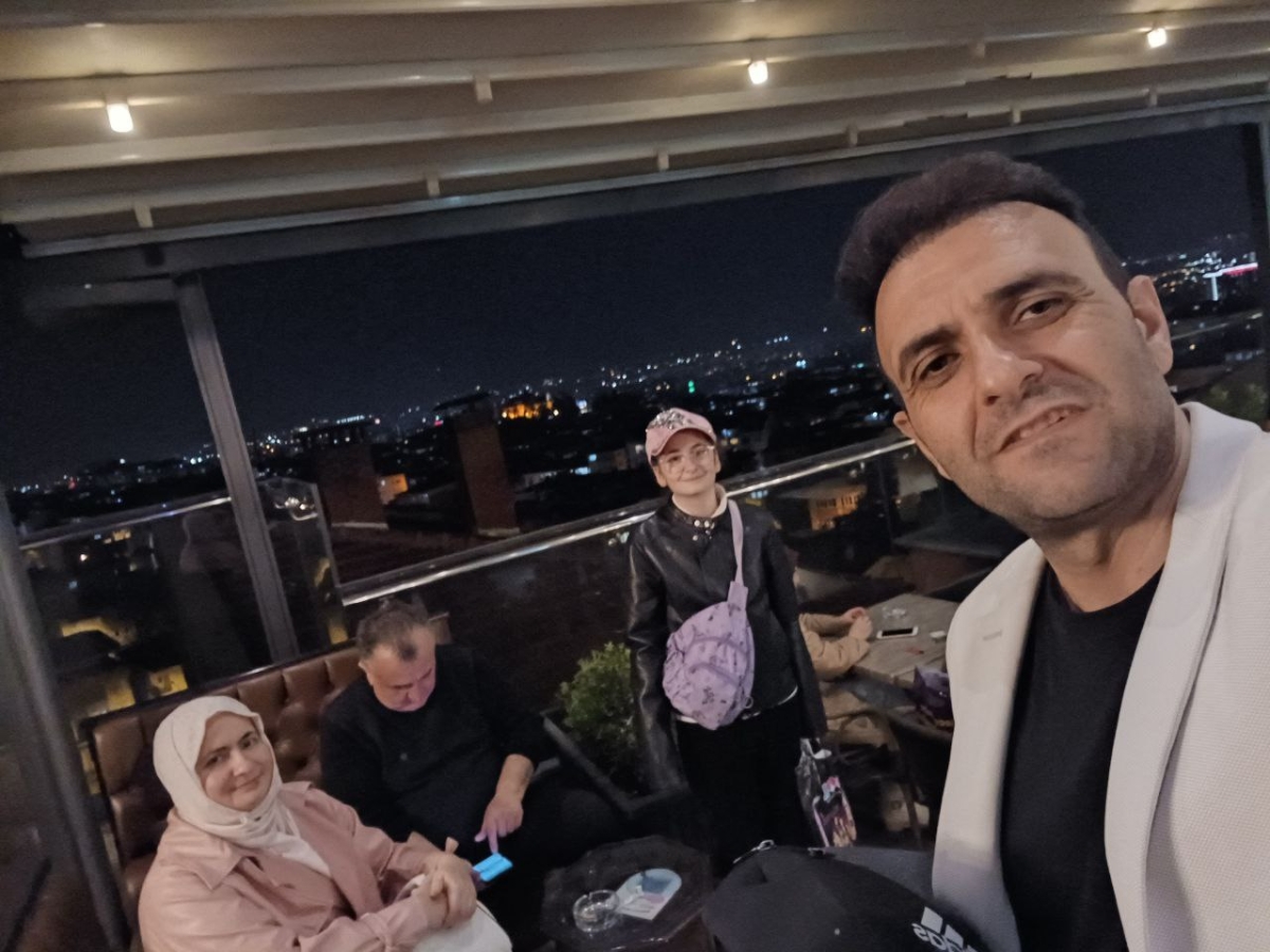 20. Bursa Tüyap Kitap Fuarı 07 Mayıs 2023 -Pazar- TRUVA & MAVİ NEFES YAYINLARI İMZA Günümüz 