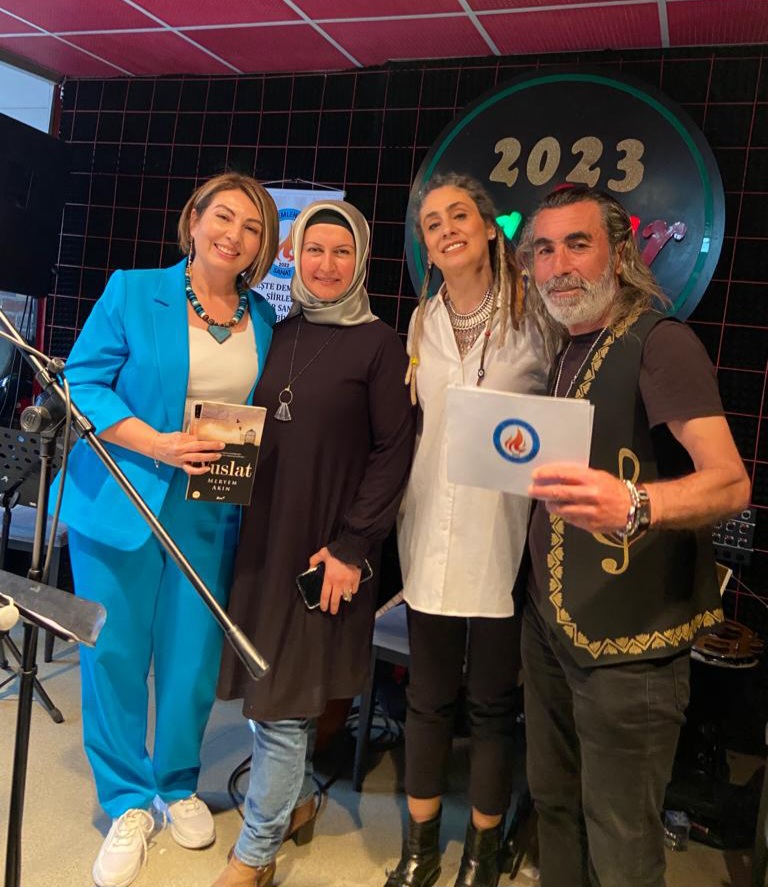 Truva Yayınları ve Truva Edebiyat Dergisi Yazarlarımız Ankara'da, 'Ateşte Demlenen Şiirler Antoloi-1 Kitap Tanıtımı ve İmza Günü' Etkinliğinde... 