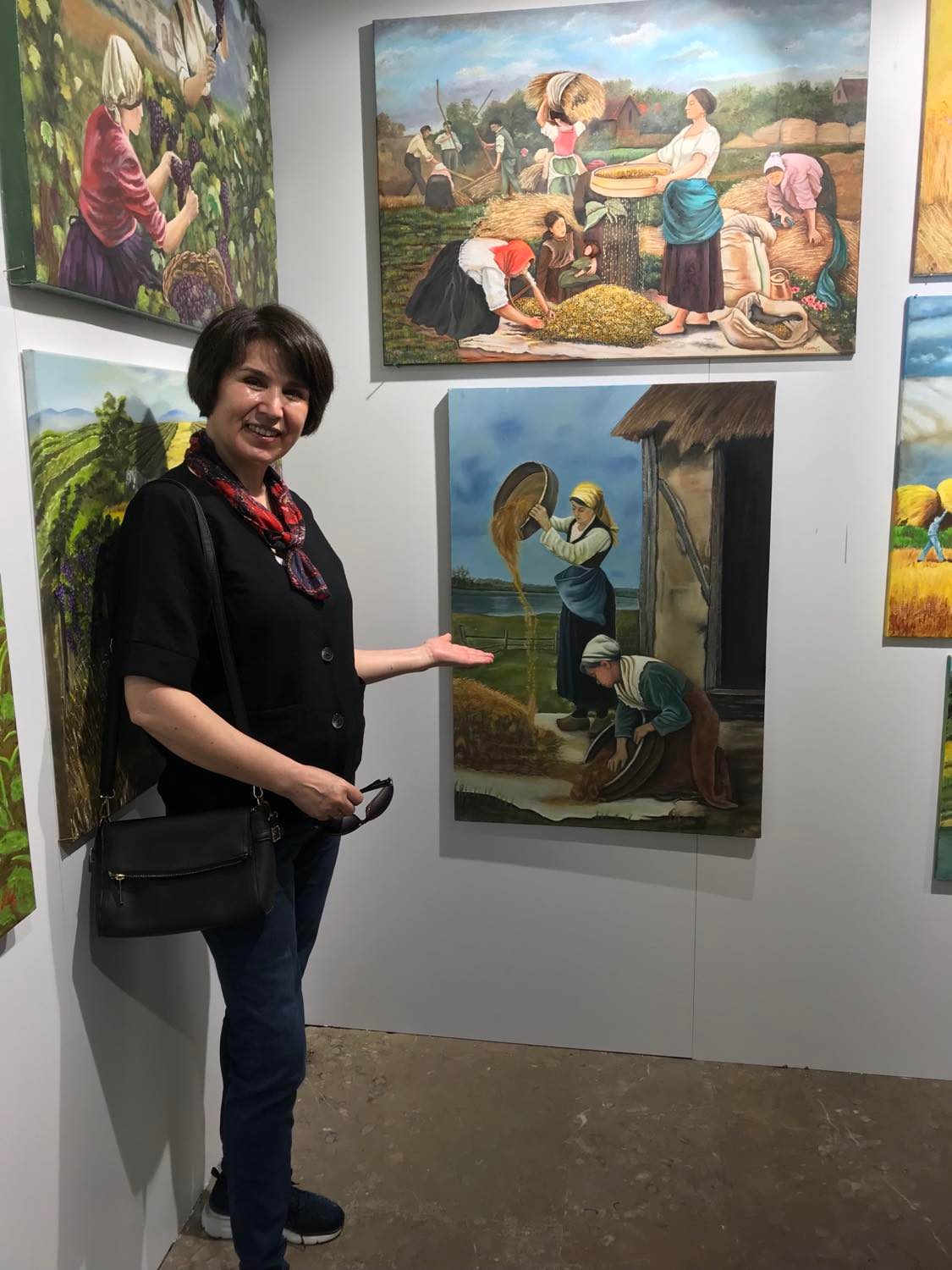 Yazarımız Nevin Bahtışen Eserlerini, 'Karınca El Emeği Sergisi' nde Sanat Severler İçin Sergiledi 