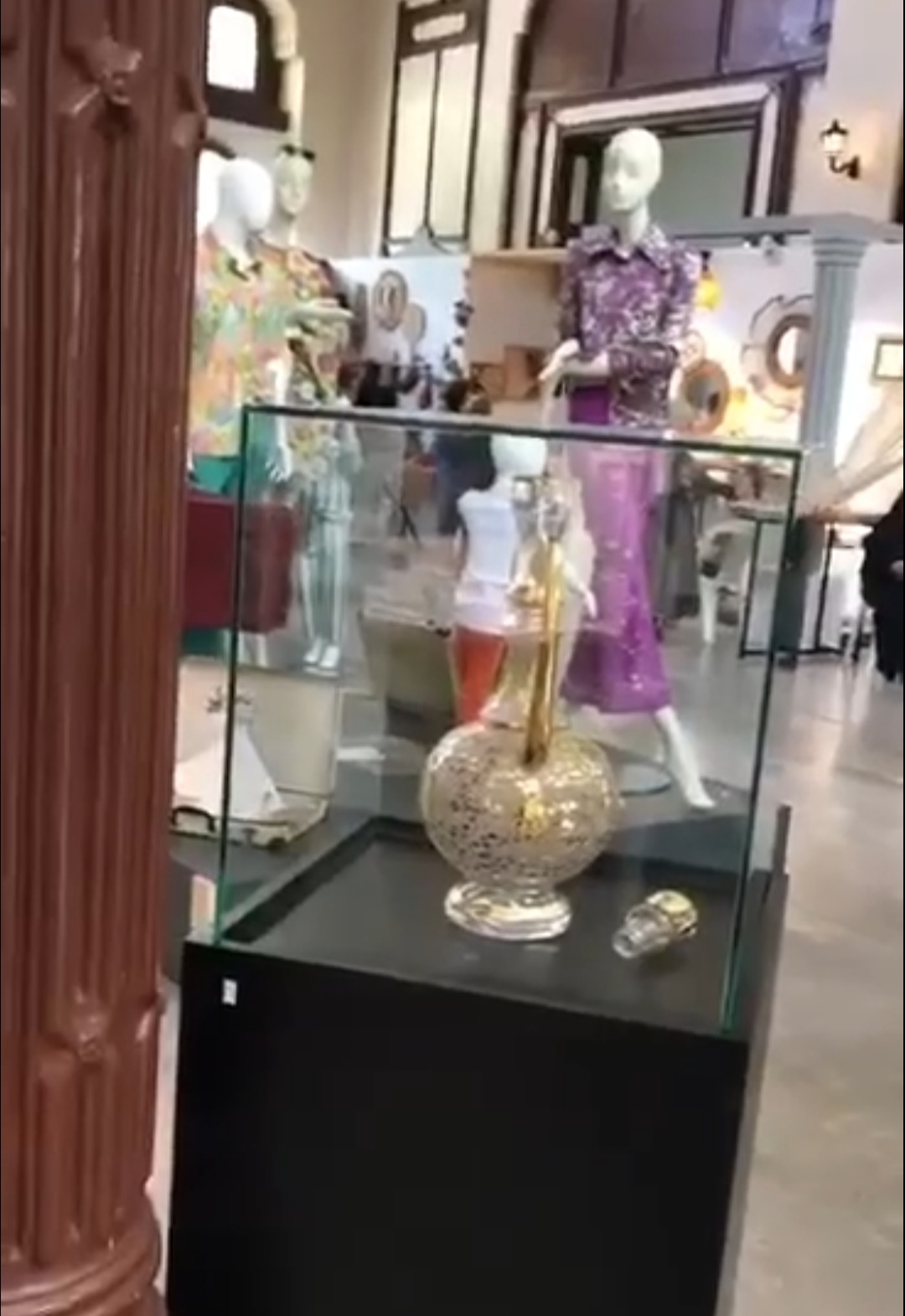 Yazarımız Nevin Bahtışen Eserlerini, 'Karınca El Emeği Sergisi' nde Sanat Severler İçin Sergiledi 