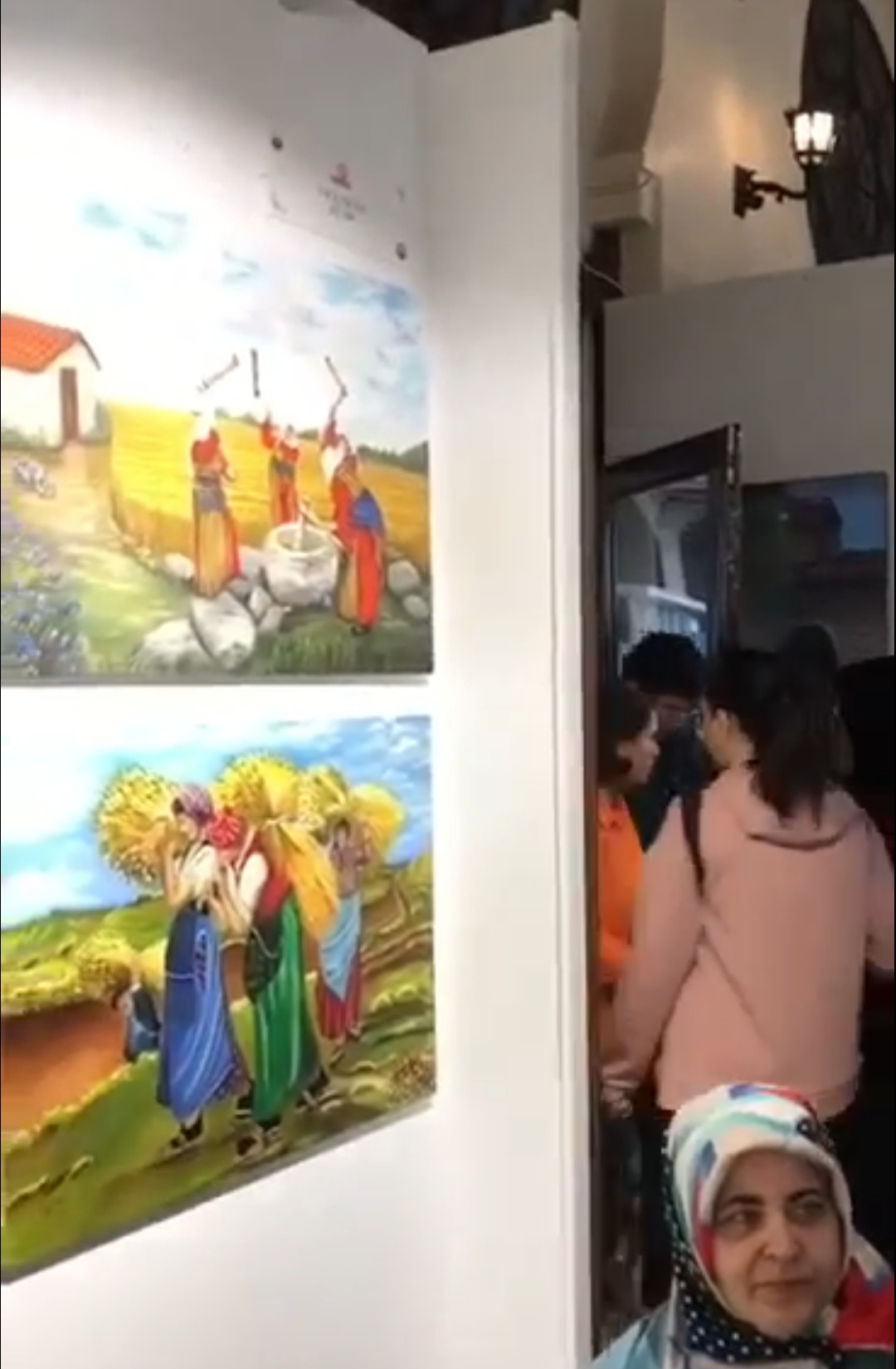 Yazarımız Nevin Bahtışen Eserlerini, 'Karınca El Emeği Sergisi' nde Sanat Severler İçin Sergiledi 