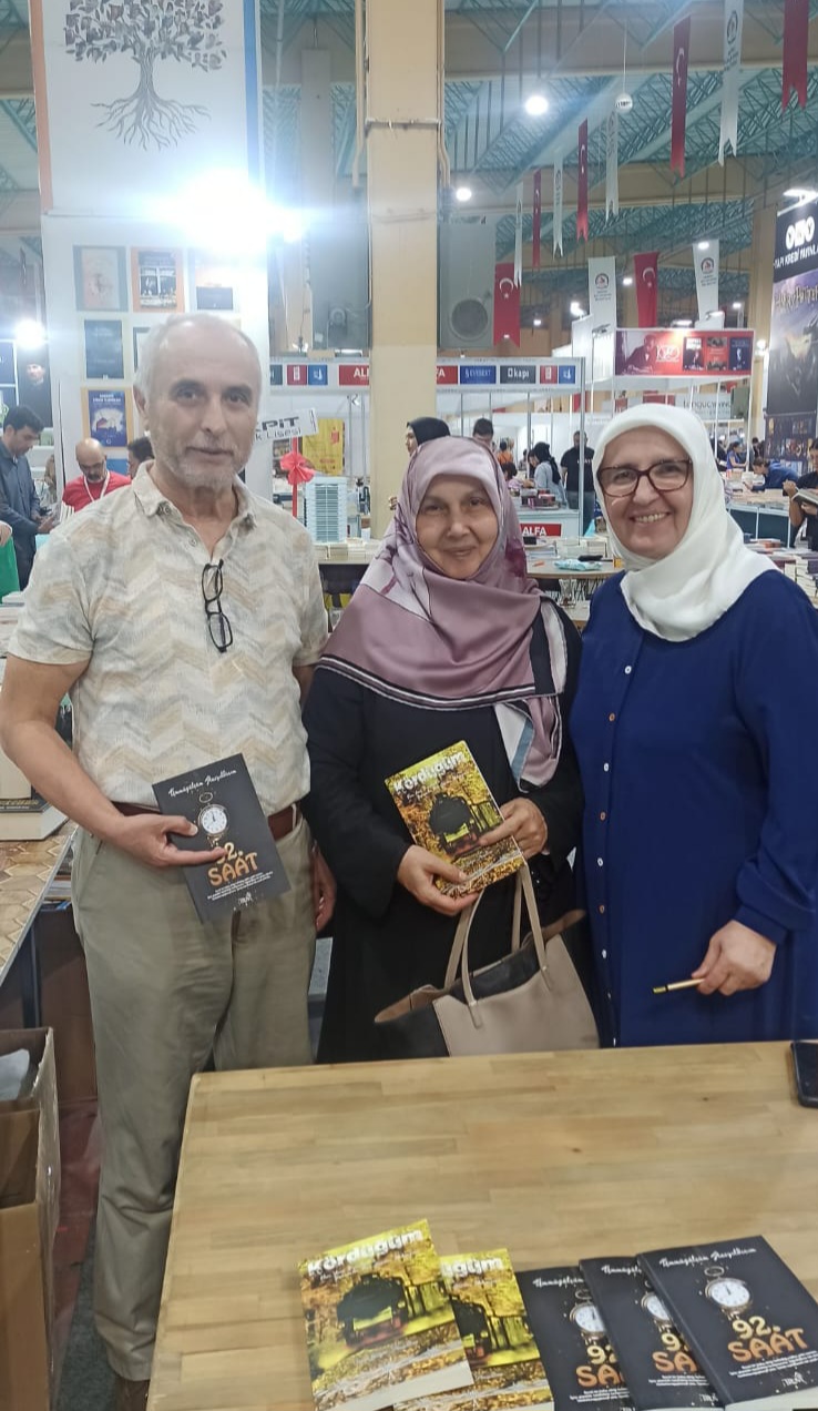 Yazarımız Ümmügülsüm Hasyıldırım'ın 6. Denizli Kitap Fuarı'nda İmza Günü / 20 Ekim 2023