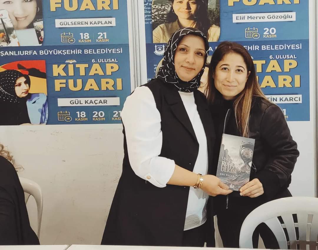 Şanlıurfa 6. Kitap Fuarı'nda yazarımız Gül Kaçar'ın İmza Günü