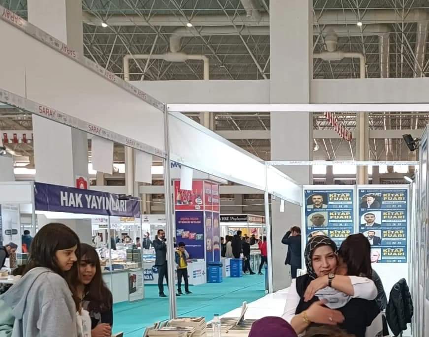 Şanlıurfa 6. Kitap Fuarı'nda yazarımız Gül Kaçar'ın İmza Günü
