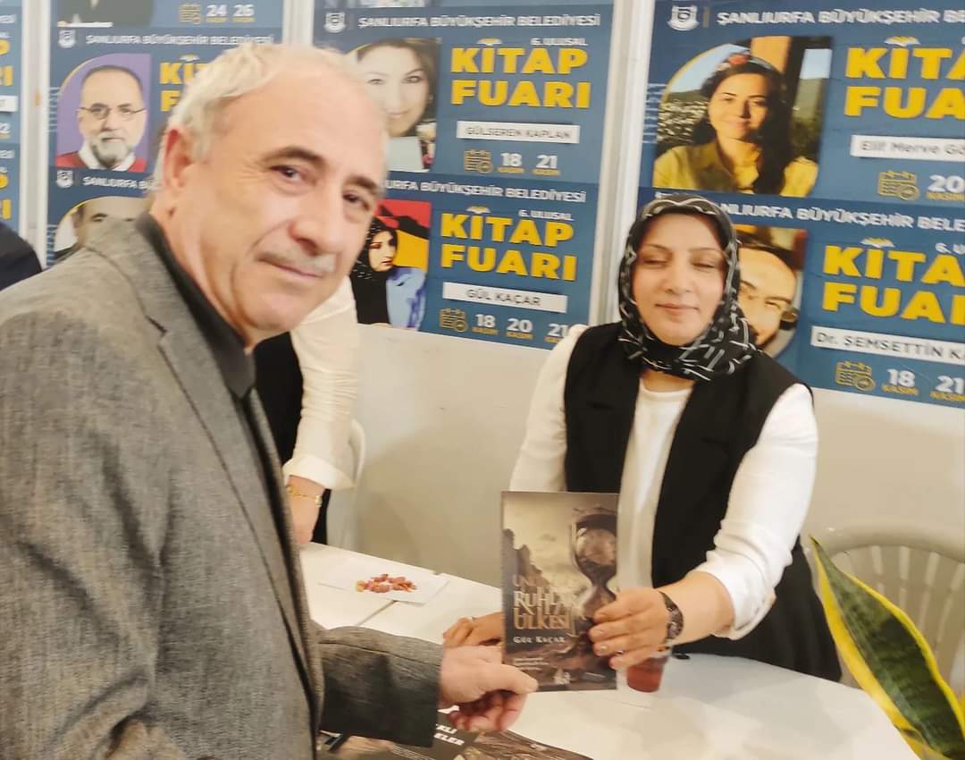 Şanlıurfa 6. Kitap Fuarı'nda yazarımız Gül Kaçar'ın İmza Günü
