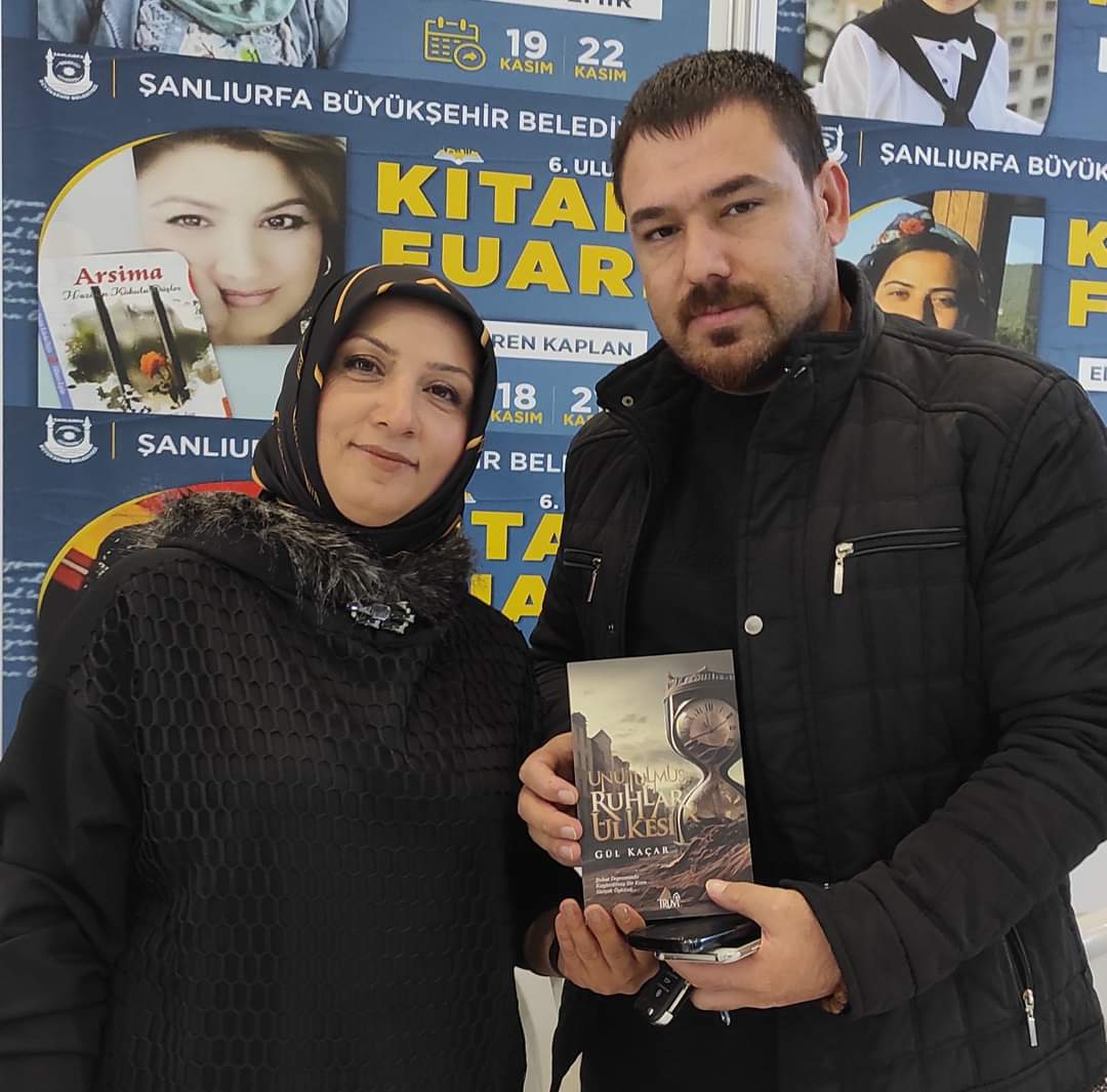 Şanlıurfa 6. Kitap Fuarı'nda yazarımız Gül Kaçar'ın İmza Günü