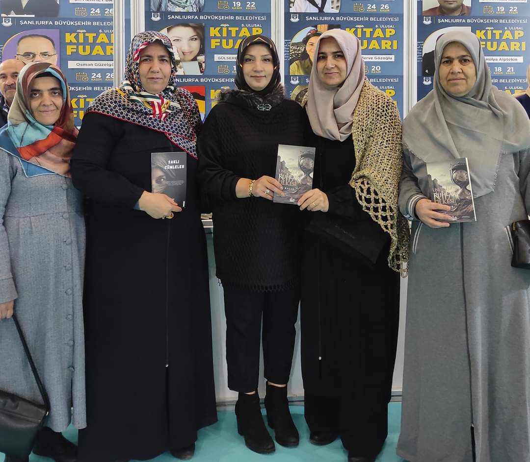 Şanlıurfa 6. Kitap Fuarı'nda yazarımız Gül Kaçar'ın İmza Günü