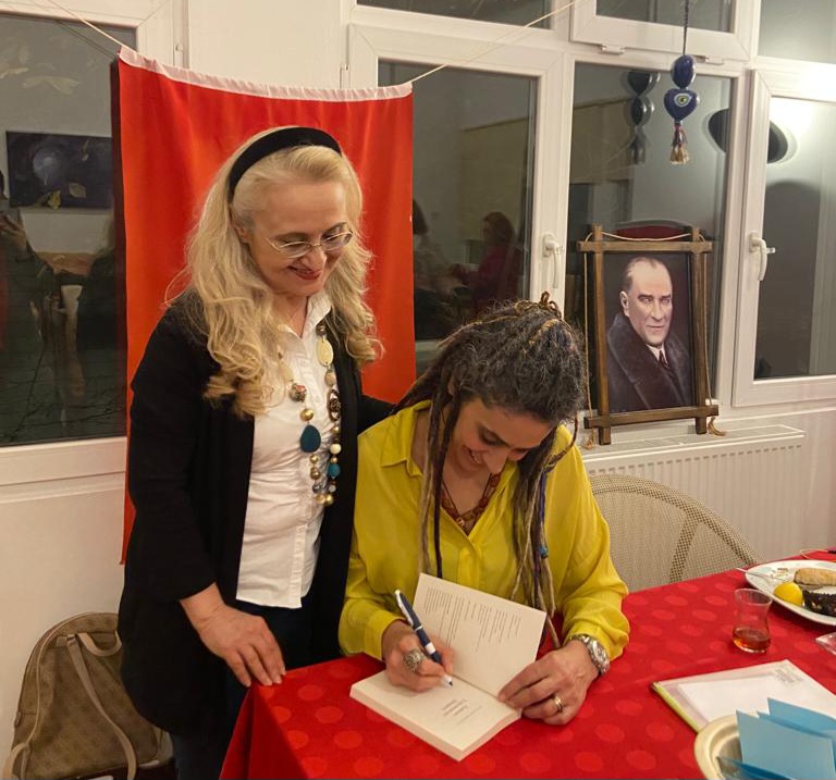 Yazarımız Dilek Tuna Memişoğlu'ndan Ankara'da Söyleşi ve İmza 