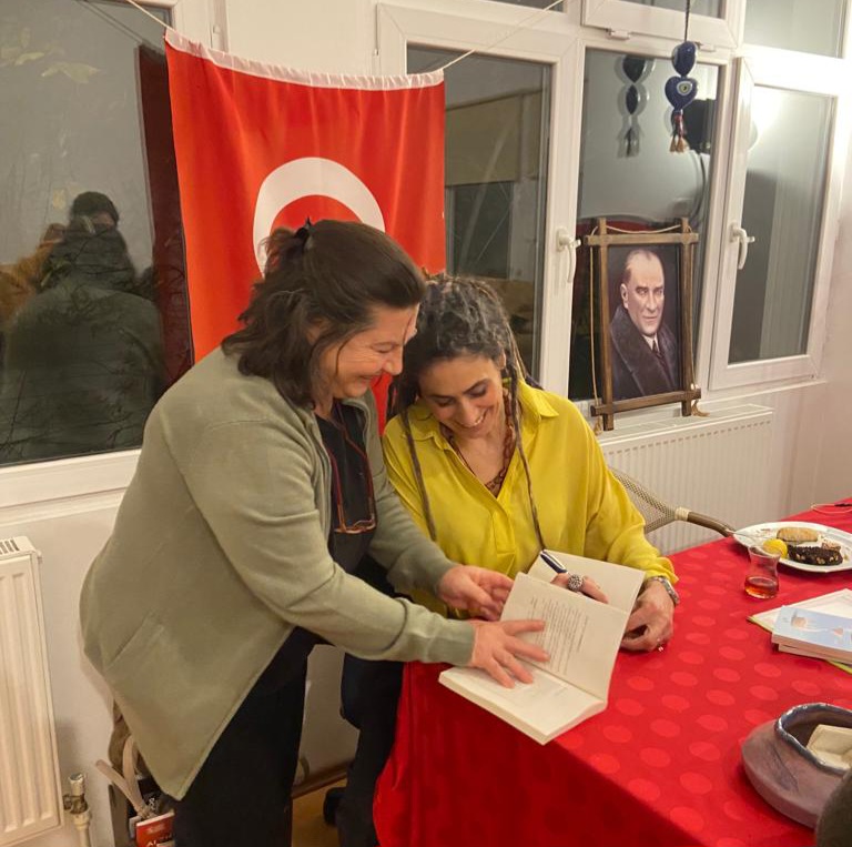 Yazarımız Dilek Tuna Memişoğlu'ndan Ankara'da Söyleşi ve İmza 