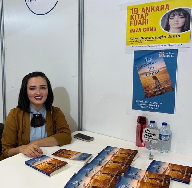 19. Ankara Kitap Fuarı Yazarlarımız Meryem Akın ve Ebru Boranlıoğlu Tekin'in İmza Günü