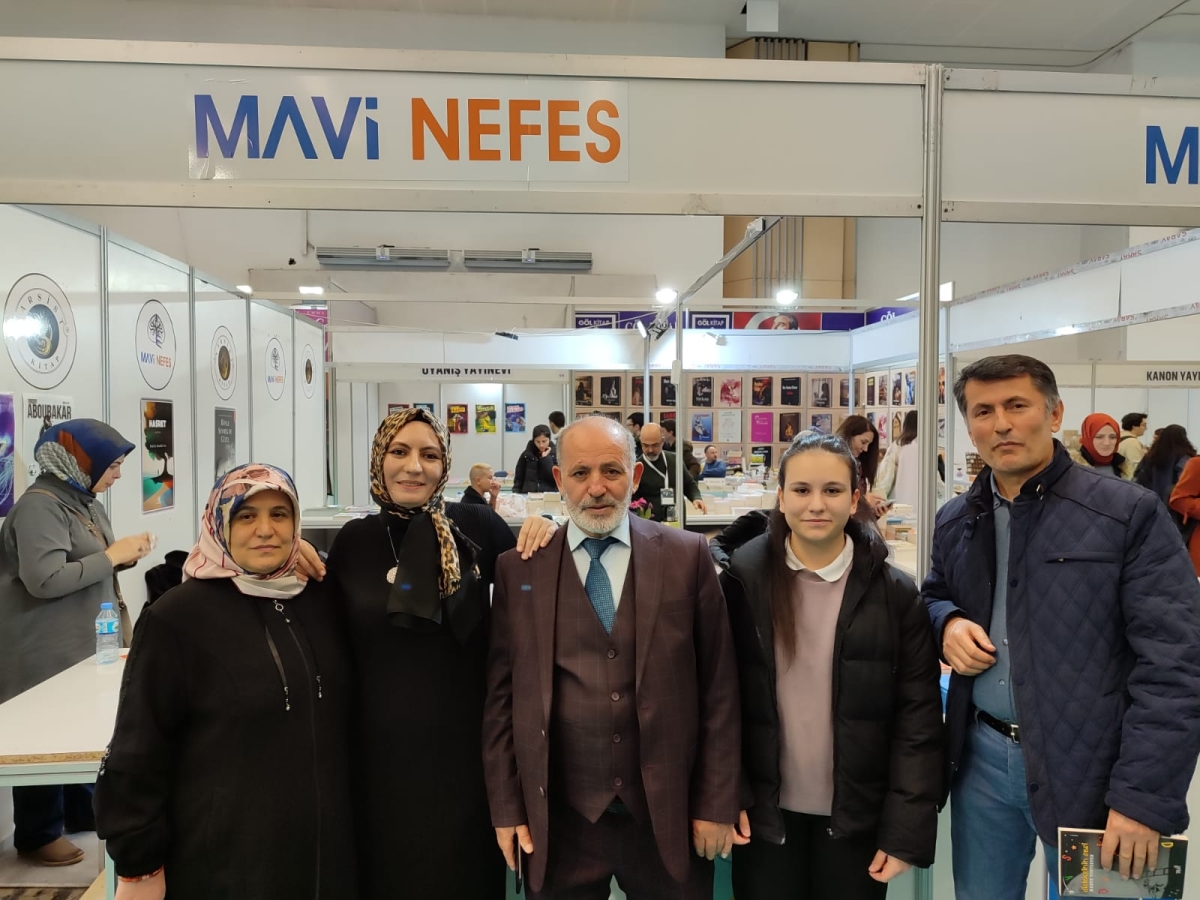 19. Ankara Kitap Fuarı Yazarlarımız Merve Yurtsever ve Muhammet Erdevir'in İmza Günü