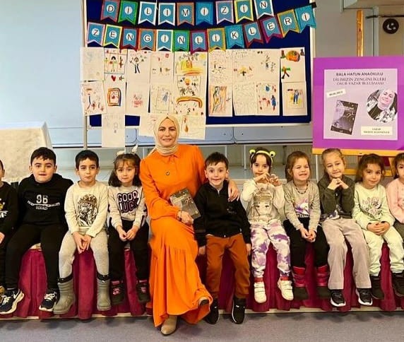 Truva Yayınları ve Truva Edebiyat Dergisi Yazarımız Merve Yurtsever, Bursa / Bala Hatun Anaokulundaydı