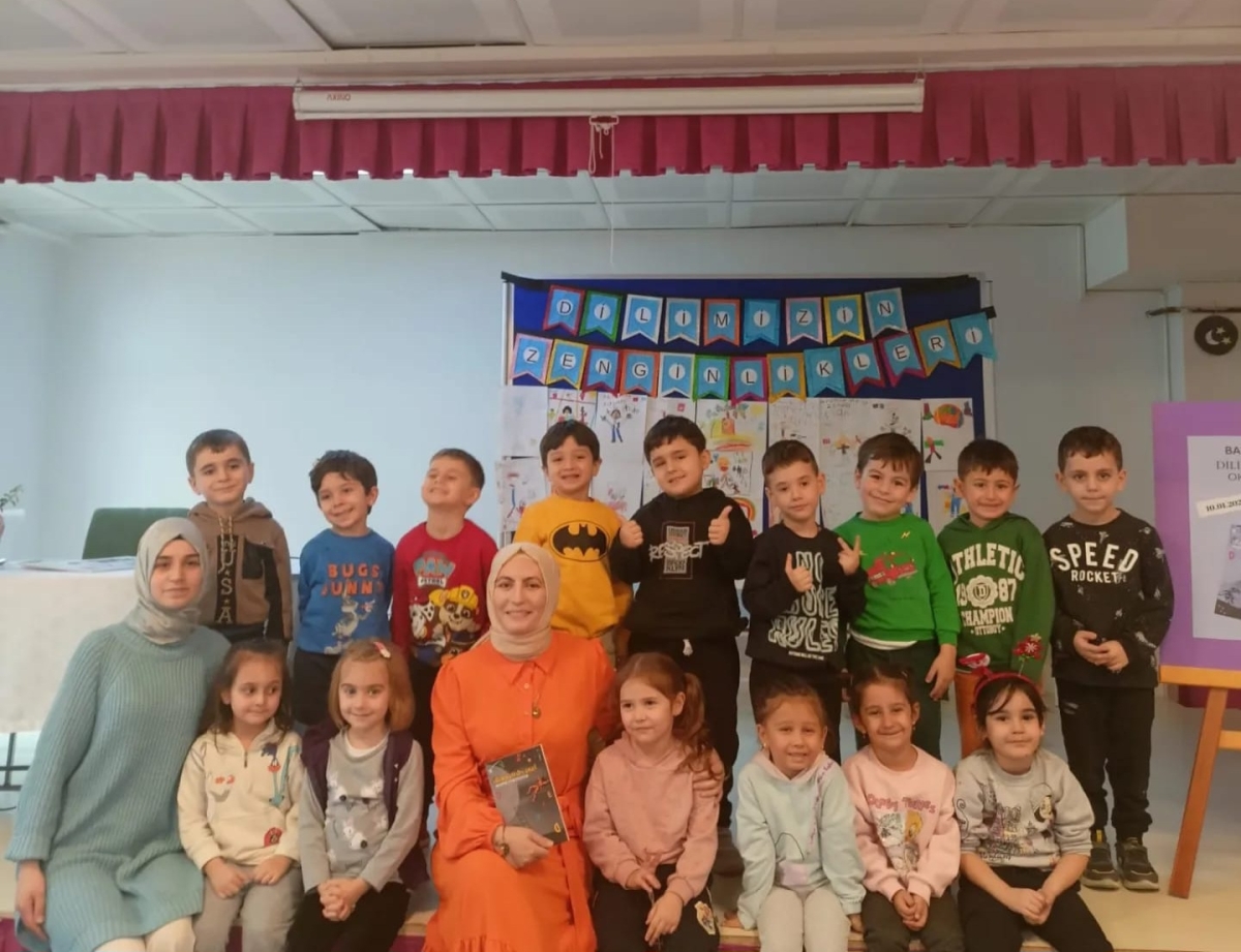 Truva Yayınları ve Truva Edebiyat Dergisi Yazarımız Merve Yurtsever, Bursa / Bala Hatun Anaokulundaydı