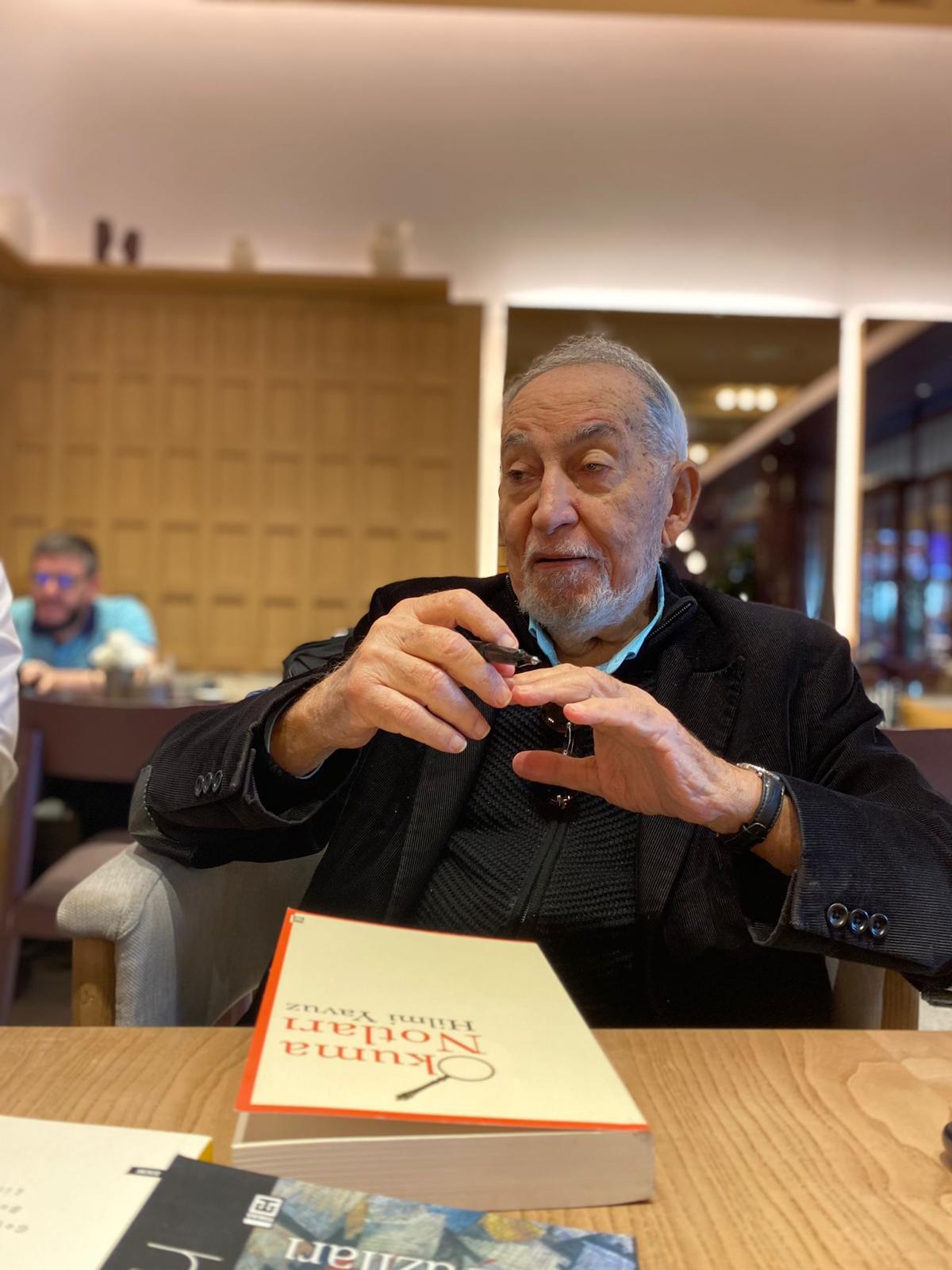 Truva Edebiyat Dergisi Yöneticilerimiz Edebiyat Dünyamızın Ünlü İsmi Hilmi Yavuz İle