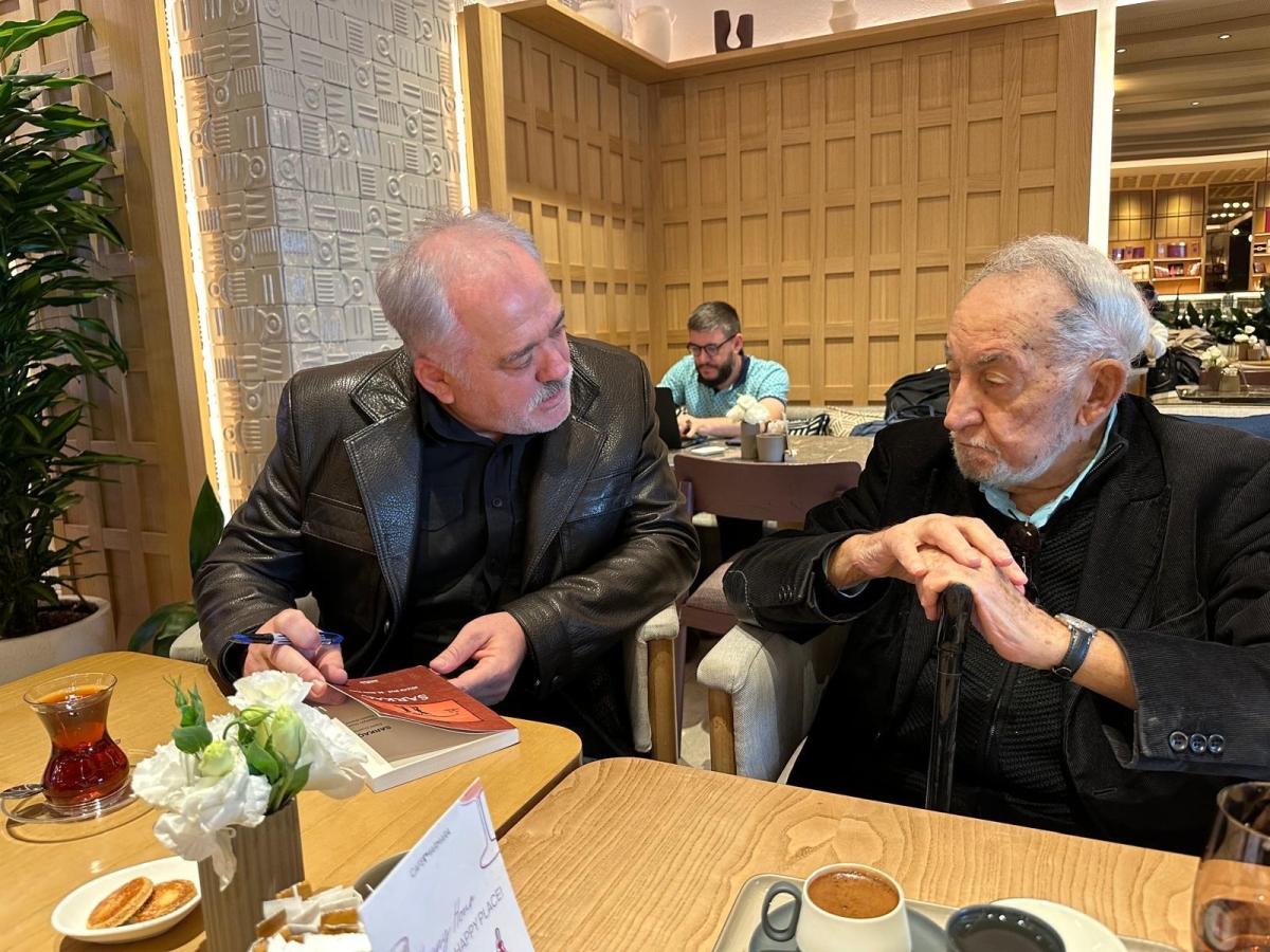 Truva Edebiyat Dergisi Yöneticilerimiz Edebiyat Dünyamızın Ünlü İsmi Hilmi Yavuz İle