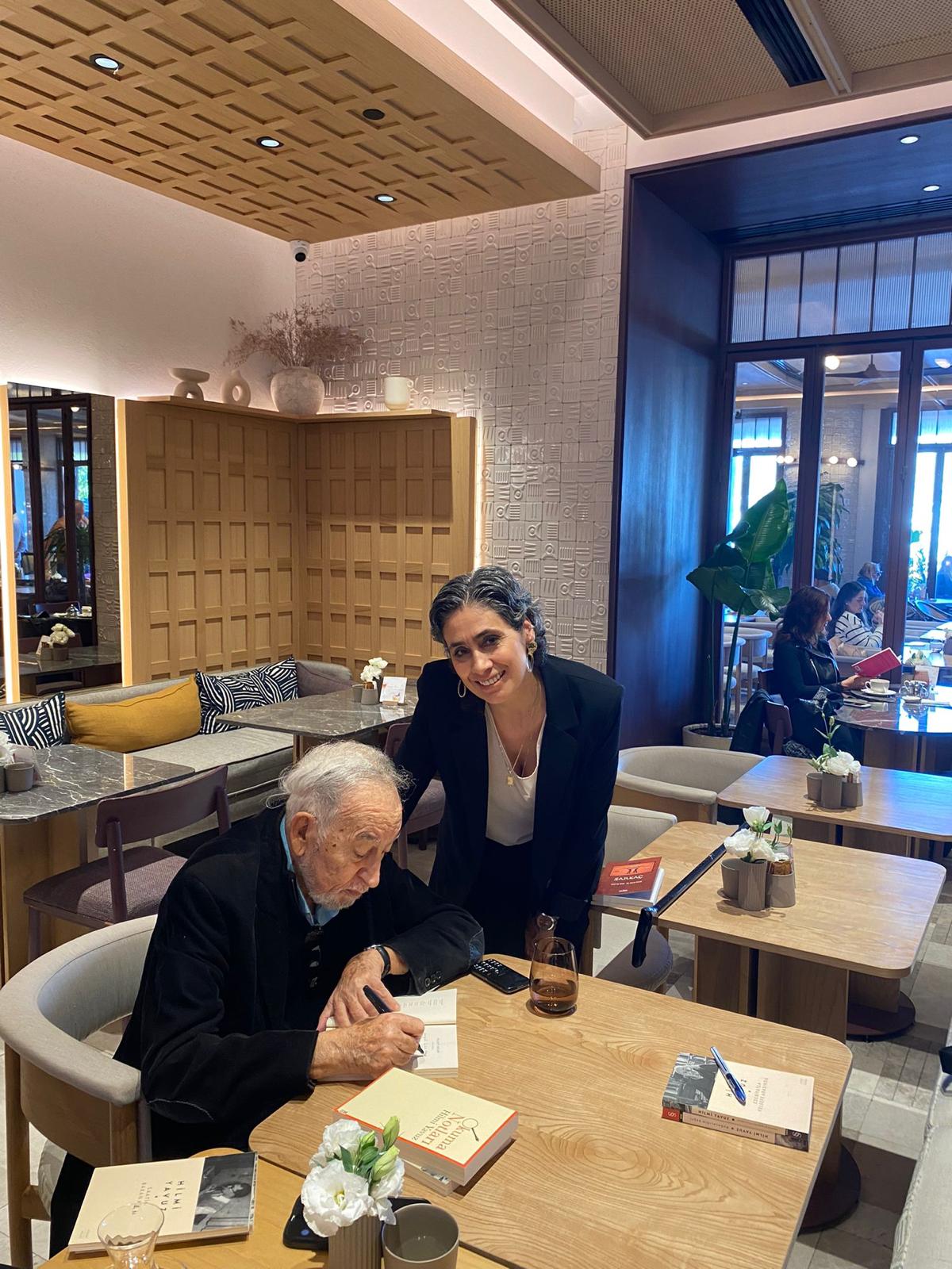 Truva Edebiyat Dergisi Yöneticilerimiz Edebiyat Dünyamızın Ünlü İsmi Hilmi Yavuz İle