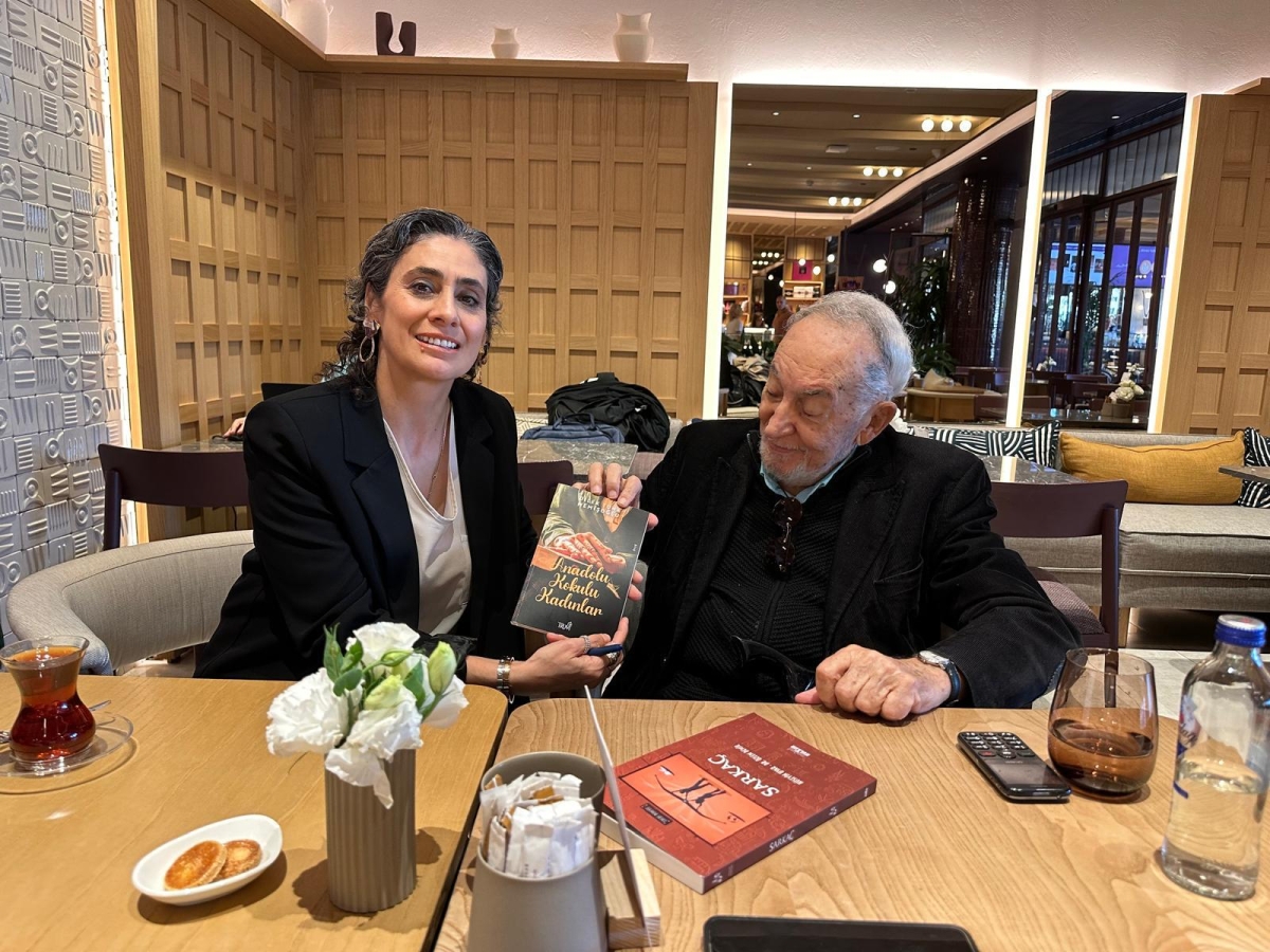Truva Edebiyat Dergisi Yöneticilerimiz Edebiyat Dünyamızın Ünlü İsmi Hilmi Yavuz İle