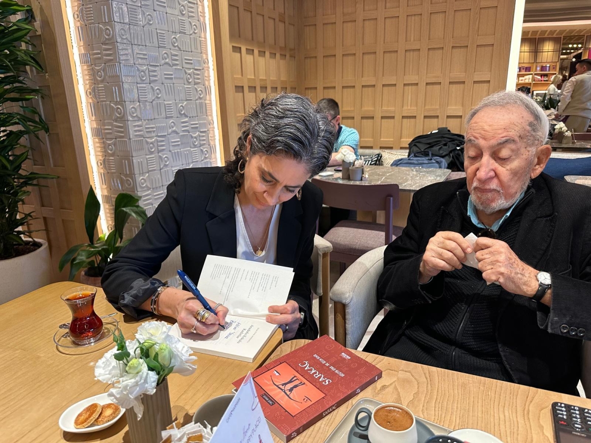 Truva Edebiyat Dergisi Yöneticilerimiz Edebiyat Dünyamızın Ünlü İsmi Hilmi Yavuz İle