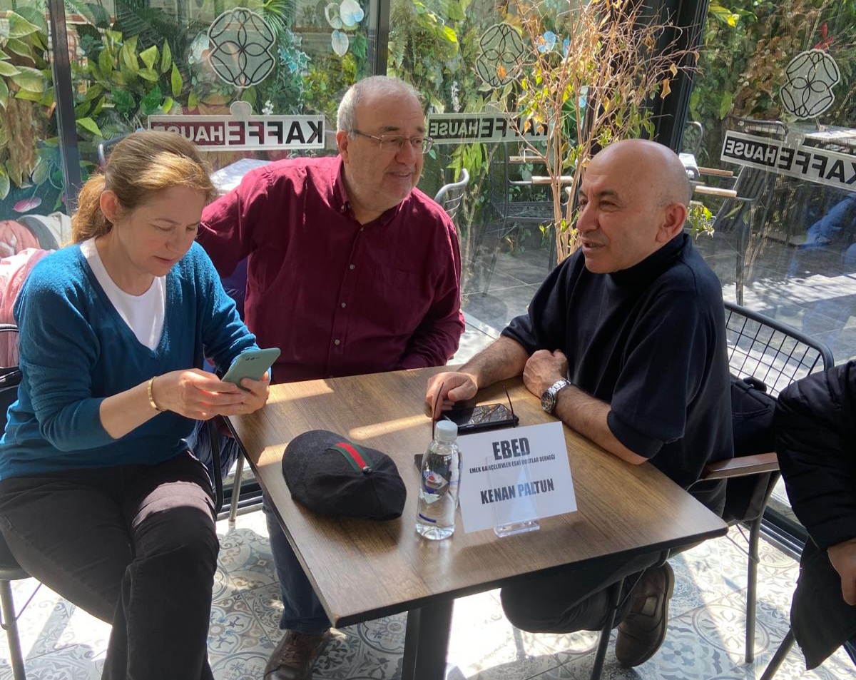 Truva Yayınları ve Truva Edebiyat Dergisi Yazarımız Layıkhan Özder'den Ankara'da Anlamlı İmza Günü