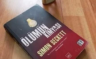 Bir Kitap: Ölümün Kimyası / Simon Beckett
