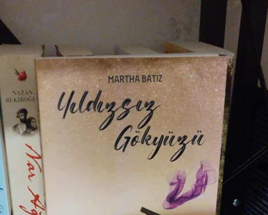 Bir Kitap: Yıldızsız Gökyüzü / Martha Batiz