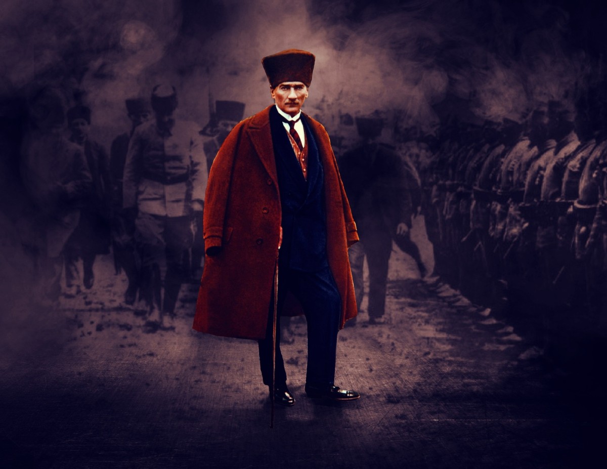 Atatürk'ü Anlayabilmek / Sadık Özen